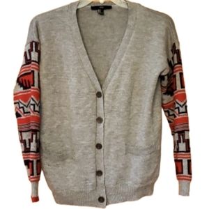 XXI Forever 21 Unisex Varsity Grey & Red‎ Tribal Buttondown Cardigan Size Medium